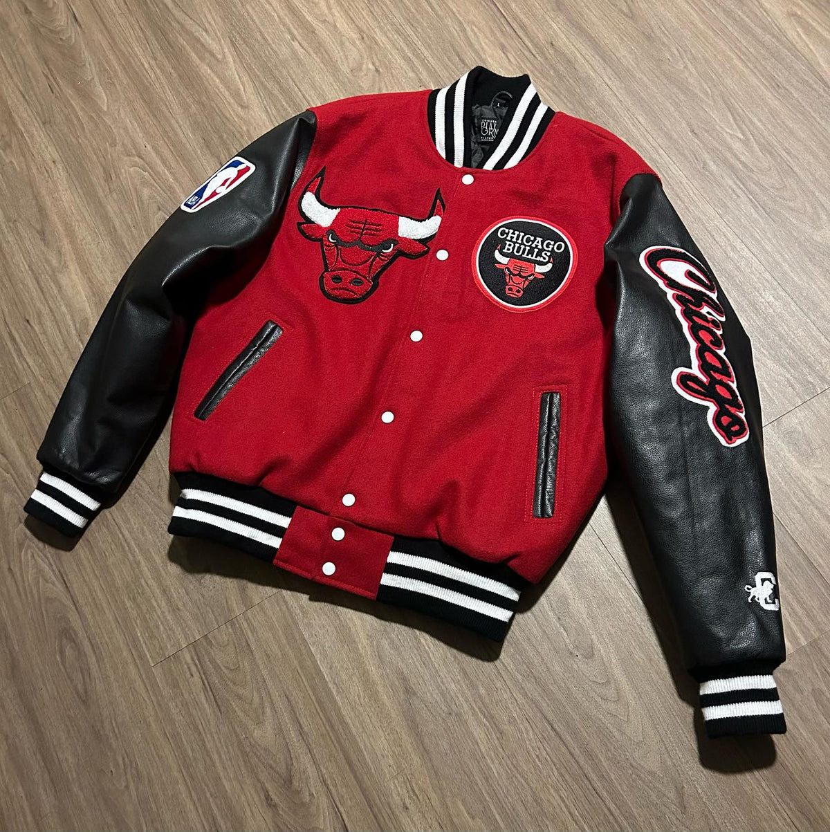 Men’s Chicago Bulls Varsity Jacket – Red Wool Body with Black Leather Sleeves & Letterman Bomber Jacket